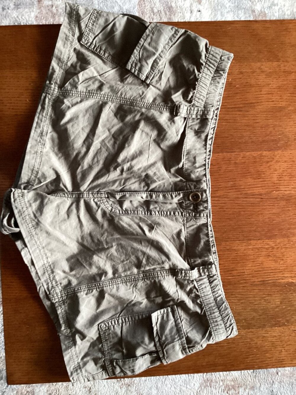 BDG by Urban Outfitters Cotton Olive Short cargo pocket shorts XL